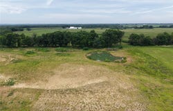 7 Lone Cedar, New London, MO 63459
