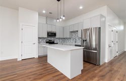121 Calvin Smith Ln, Jarrell, TX 76537