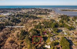 Klamath Ave SE, Bandon, OR 97411