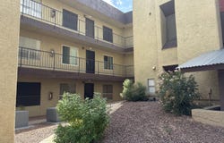 461 W Holmes Avenue, Mesa, AZ 85210