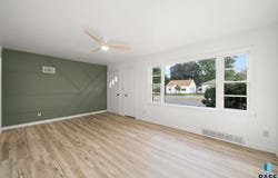 1123 N Minnesota Ave, Sioux Falls, SD 57104-1525