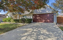 903 E Olympic Dr, Pflugerville, TX 78660