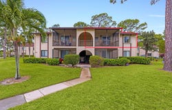 322 Knotty Pine Circle, Greenacres, FL 33463