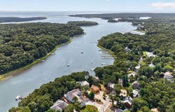 28 Quaker Run Road, Mashpee, MA 02649