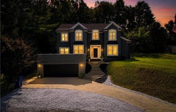 6 Hillcrest Drive, Cambridge, OH 43725