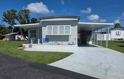 42 Spring Ln, Englewood, FL 34223