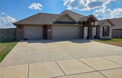 621 Melrose Place, Centerton, AR 72712