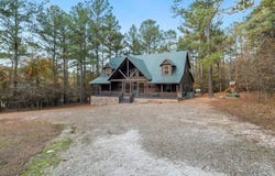 129 POPLAR Circle, Broken Bow, OK 74728
