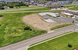 1301 E Robur Dr, Sioux Falls, SD 57104