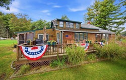 18 Brayton, Southwick, MA 01077