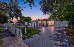 730 N 64th Ave, Hollywood, FL 33024