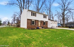 3055 Clinton Way, Lima, OH 45805
