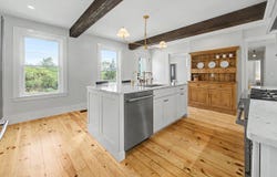 638 Post Road, Greenland, NH 03840
