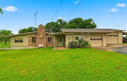 1412 Parkway St, Tow, TX 78672