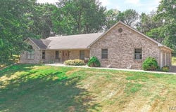 25409 415th Street, Pittsfield, IL 62363