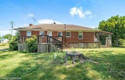 4765 Flaherty Rd, Vine Grove, KY 40175
