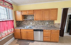 118-120 S Carnegie Ave, Connellsville, PA 15425