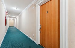 77 Fairmount Ave, Oakland, CA 94611