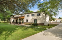 1215 E Stegall Road, Robinson, TX 76706