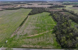 CR 450 N, Albion, IL 62806