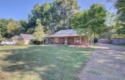 5 Suwannee Cove, Maumelle, AR 72113
