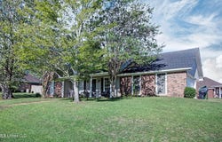 4262 Glennoak Circle, Byram, MS 39272