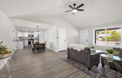 338 Joseph Street, Central Point, OR 97502