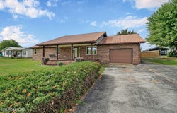 105 E Minnie Ave, Monterey, TN 38574