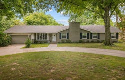 2266 S Meadowview Avenue, Springfield, MO 65804
