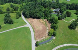 762 Daybreak Dr., Hanson, KY 42413