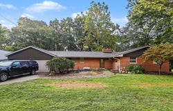 15132 E Augusta Drive, Augusta, MI 49012