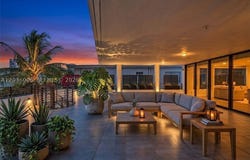 1930 Bay Dr, Miami Beach, FL 33141