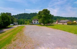 101 Davis, Alderson, WV 24910