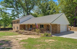 2125 Swinnea Road, Nesbit, MS 38651