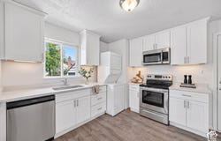 7879 S OAK St, Midvale, UT 84047