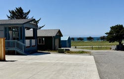 94112 4TH St, GoldBeach, OR 97444