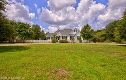5037 Longbow Drive, Kiln, MS 39556
