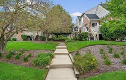 2124 W Concord Lane, Addison, IL 60101