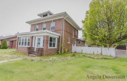 110 E Main Street, Edmore, MI 48829