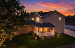 1302 N Moonstone St, Post Falls, ID 83854