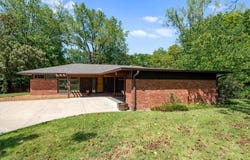 2404 Orchard Lane, Lawrence, KS 66049