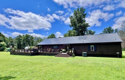 8060 P Highway, Koshkonong, MO 65692