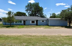 519 E 2nd, Stinnett, TX 79083