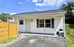 2110 Ellison Ave, Salem, VA 24153