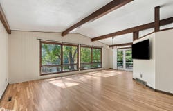 156 Crestview Drive, Burlington, IA 52601