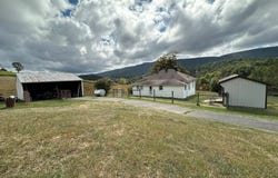 621 Point Pleasant Rd, Bland, VA 24315