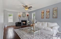 13 BITTERSWEET Ridge, Chatham, IL 62629
