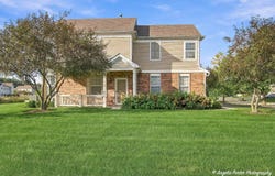 2301 Evergreen Circle, McHenry, IL 60050