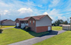 664 Keene Circle, Dandridge, TN 37725