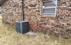 1005 E Lons Street, Brownfield, TX 79316